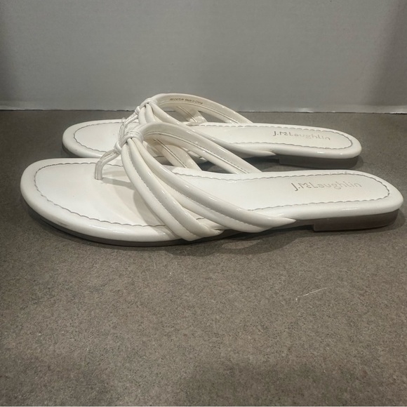 J. McLaughlin Caitlin White Patent Leather Flip Flops Slip On Sandals Thongs 8 - Picture 8 of 10